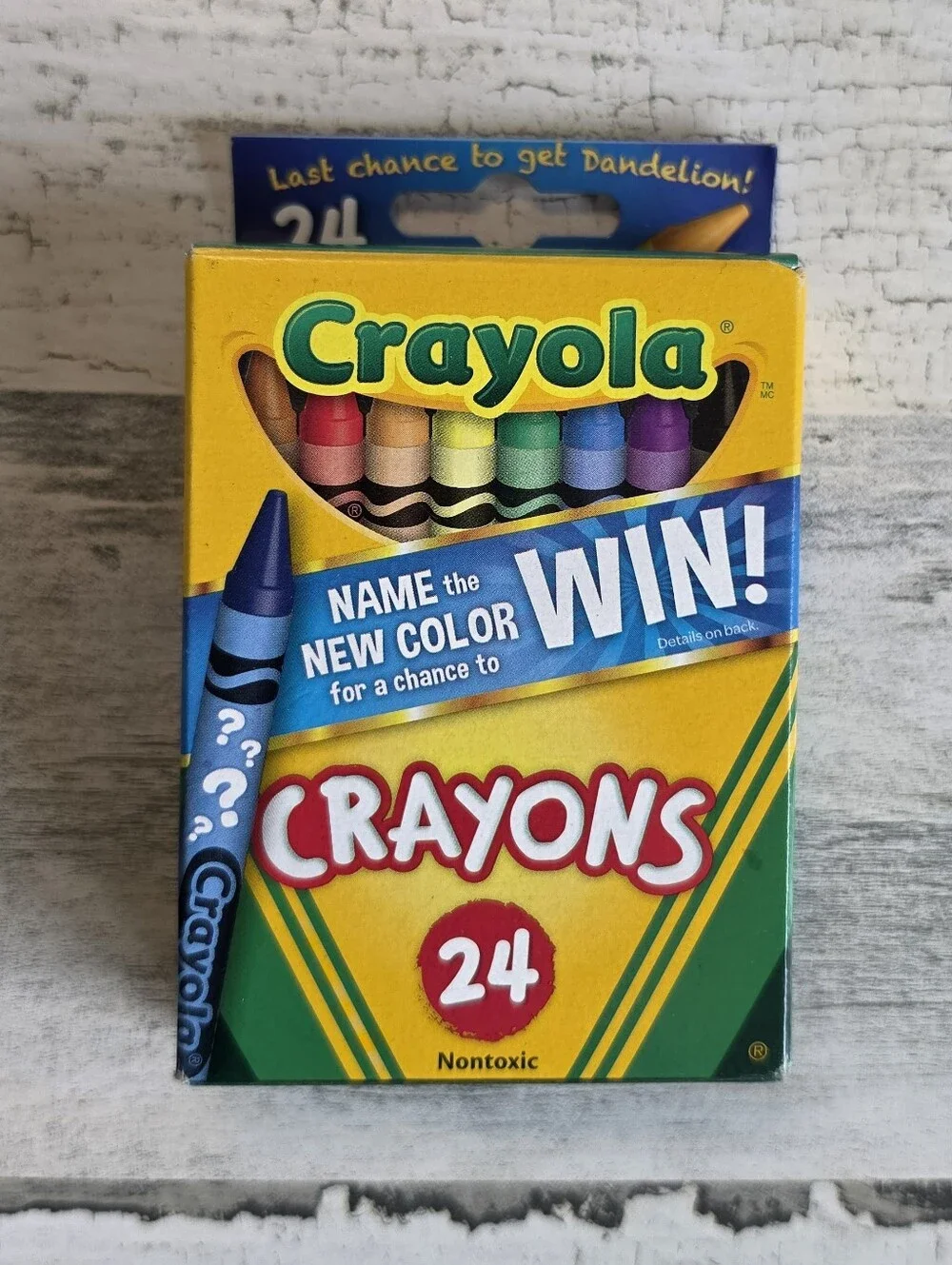 Crayola 24 Crayons 2017 Dandelion Retired Color NEW UNUSED Complete Box RARE